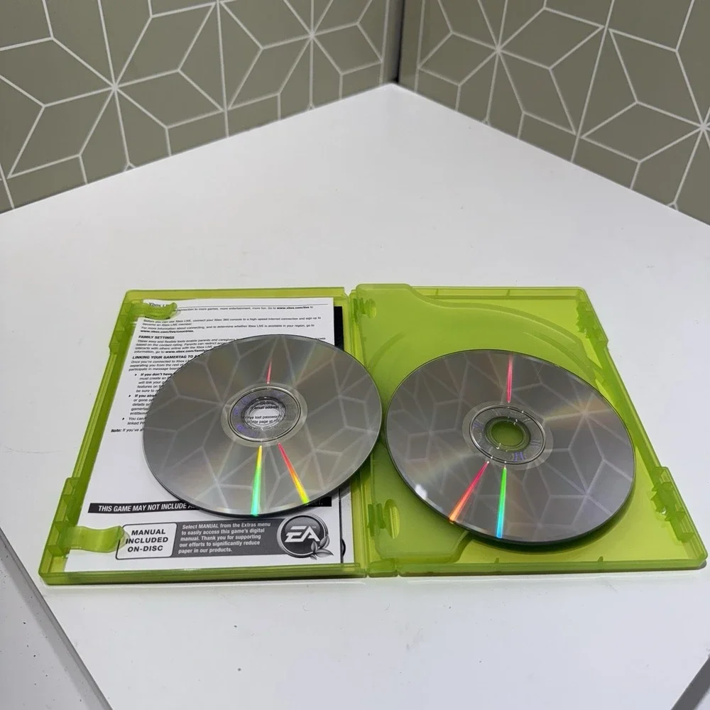 Xbox 360 Game Mass‎ Effect 2
